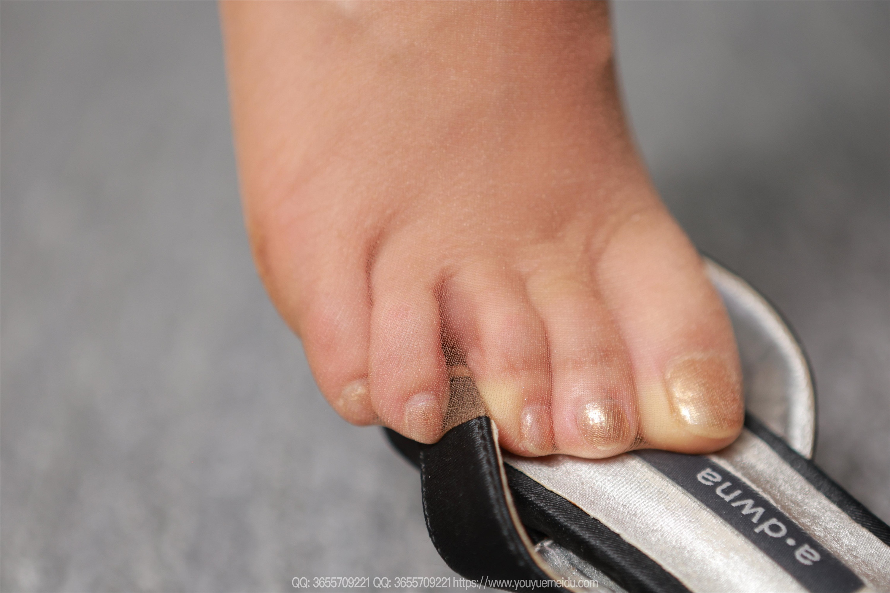 IESS异思趣向  2025.06.22 丝享家 2086 婉萍《远山芙蓉》